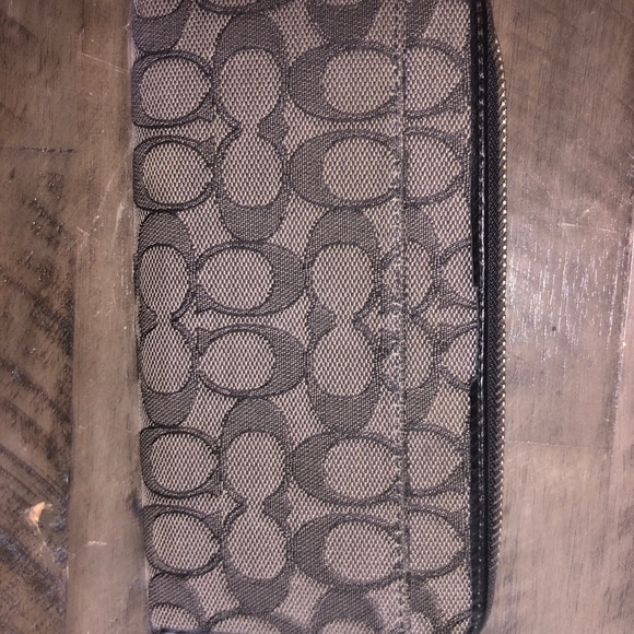 Coach Wallet - Picture 3 of 3